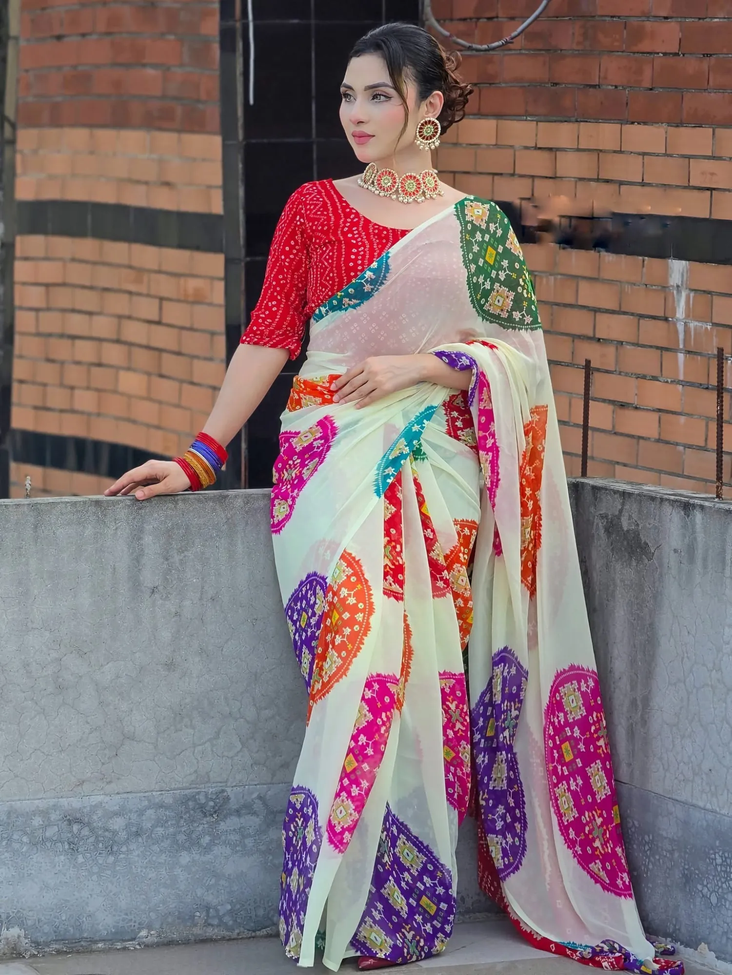 Process Soft Silk Printed Saree With Blouse Piece | P00196