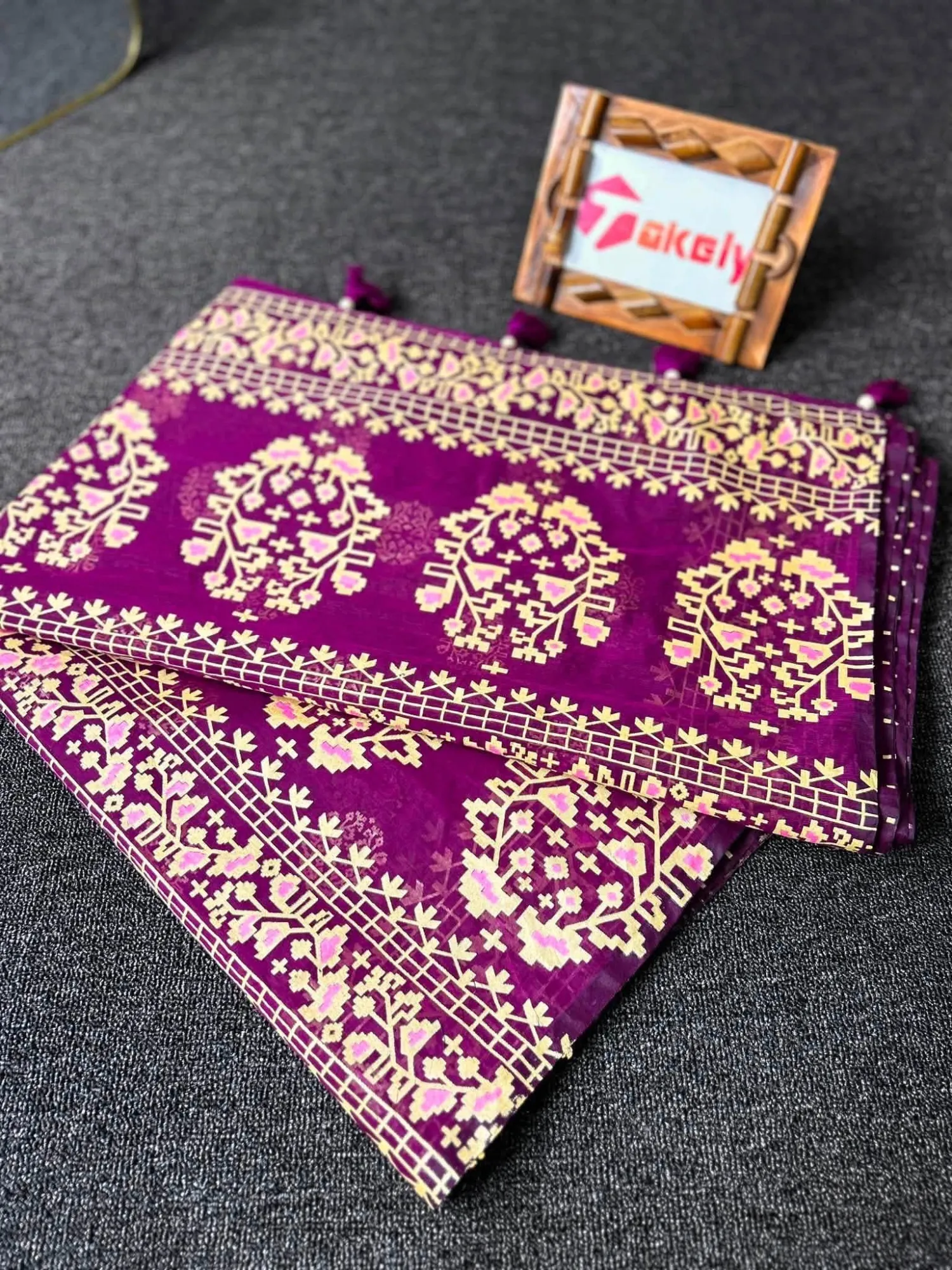 Half silk screen print Saree with blouse piece | P00200