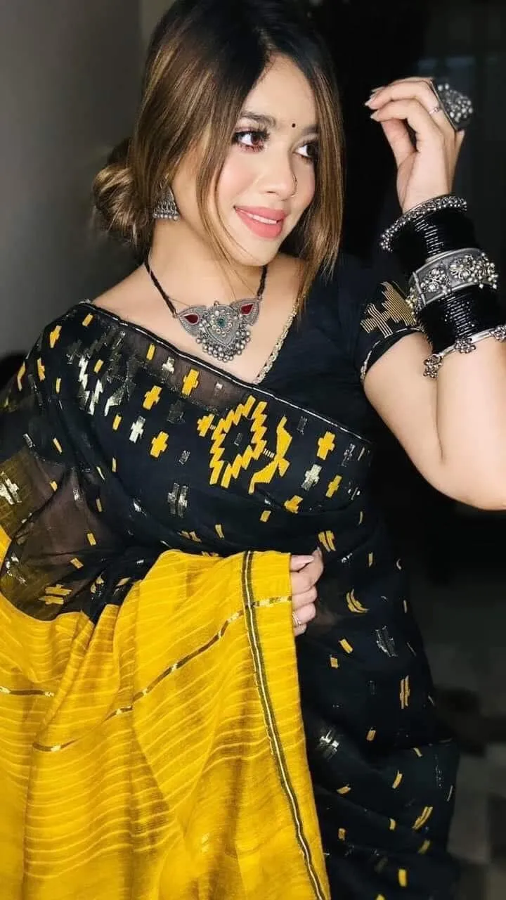 60 Count Dhakaya Jamdani Saree With Blouse Piece | P00232