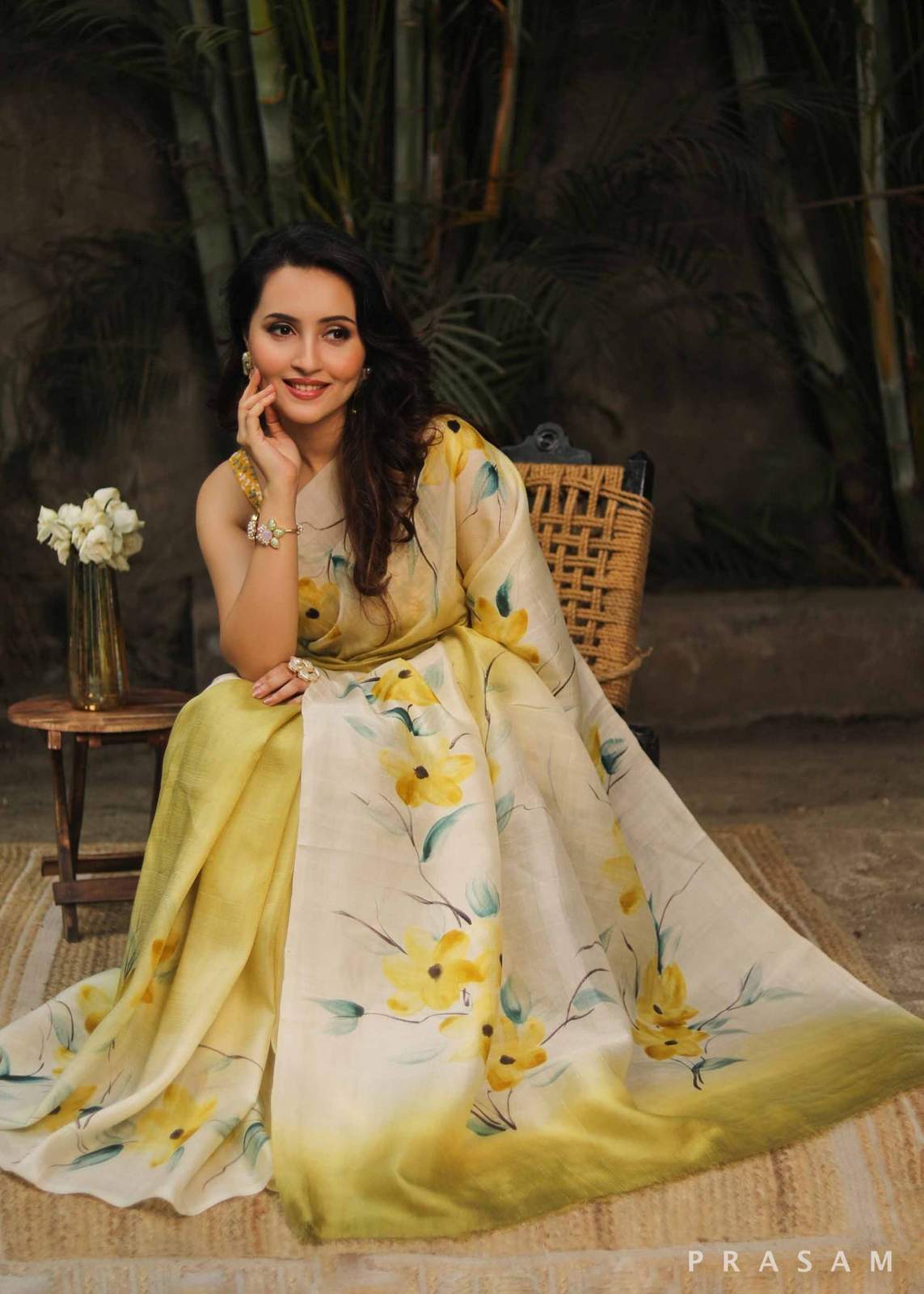Semi Moslin Silk Digital Print Saree With Unstitched Blouse Piece | DG-168